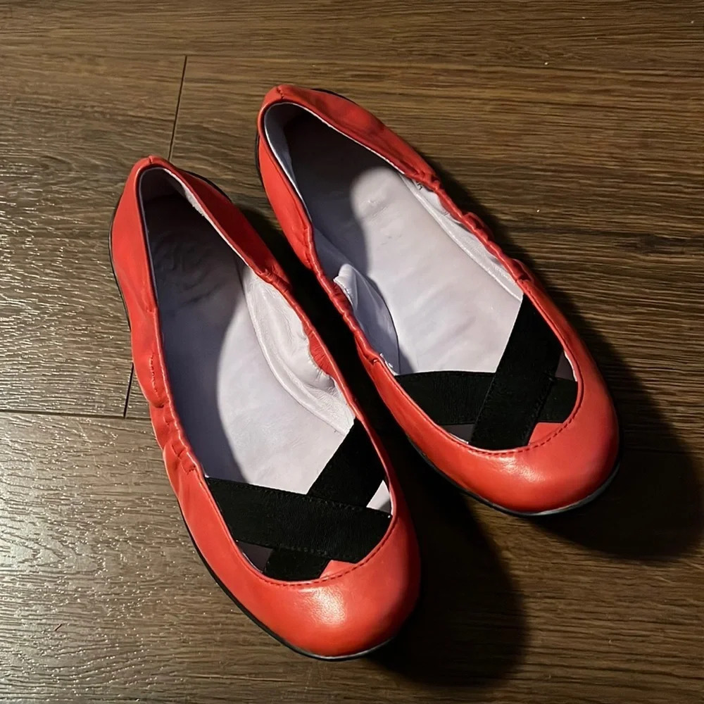 Johnston and Murphy leather sling front ballet flats. 6M - Picture 1 of 7